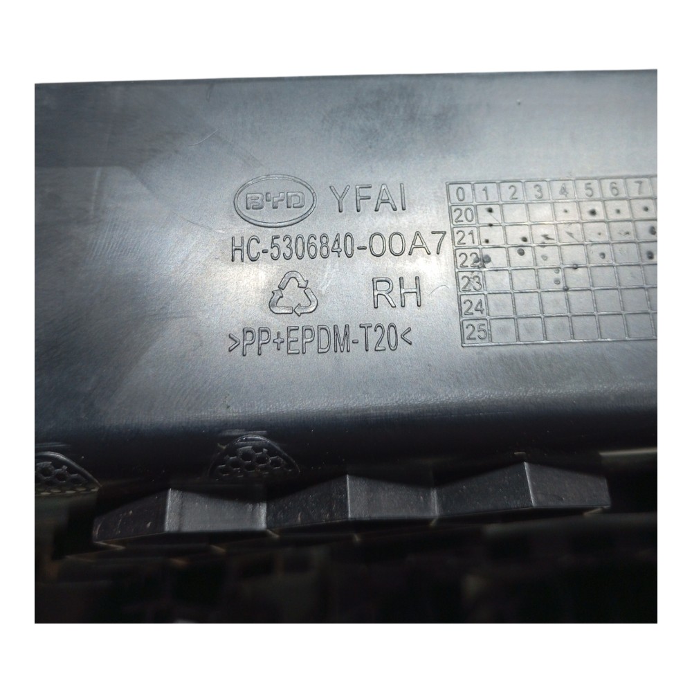 Acabamento Lateral Direito Painel Byd Han Awd Gs 680ev 2023 2