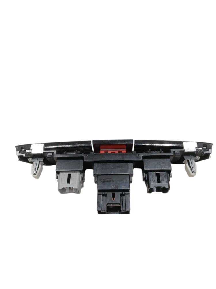 Botão Pisca Alerta Hyundai Ix35 2.0 2015 2016 Cod 847402s200