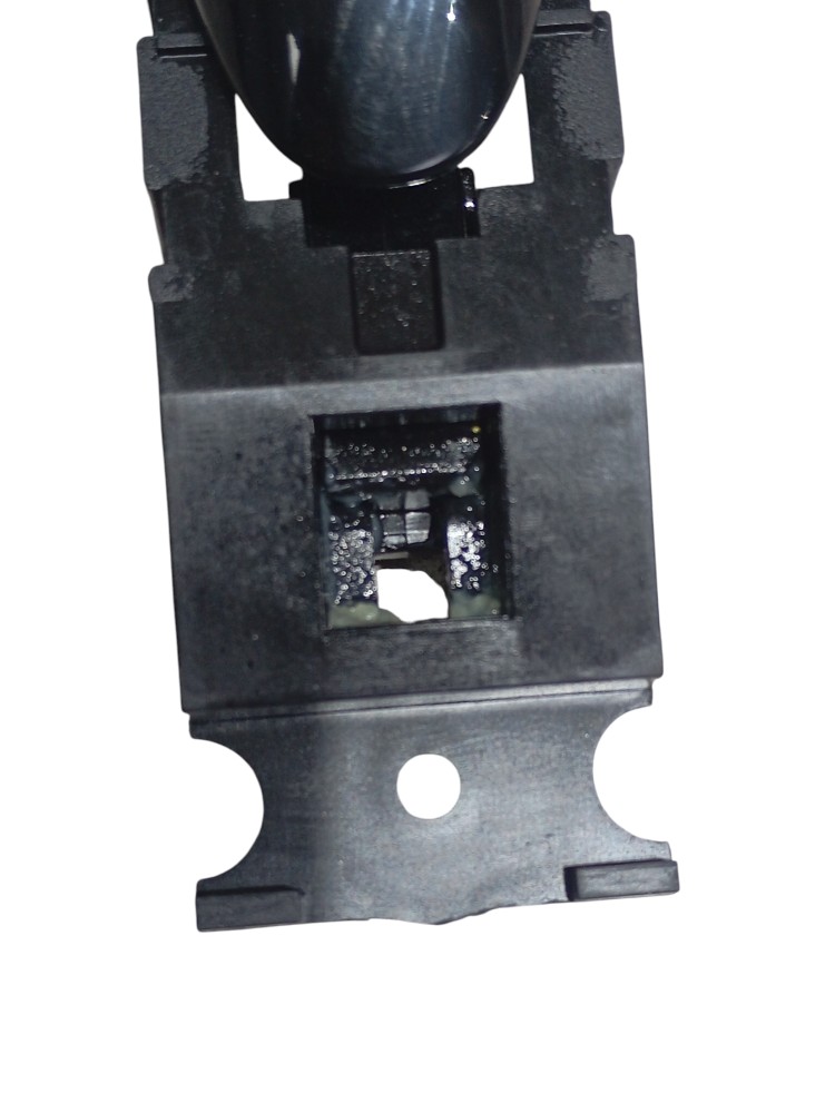 Maçaneta Externa Porta Traseira Esquer Nissan Kicks 1.6 2024 Traseira 5