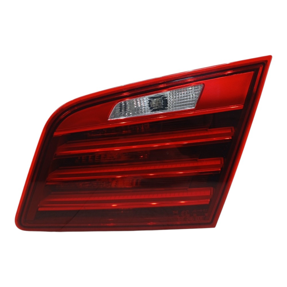 Lanterna Tampa Traseira Direita Bmw 528i 535i 550i 2014 F10