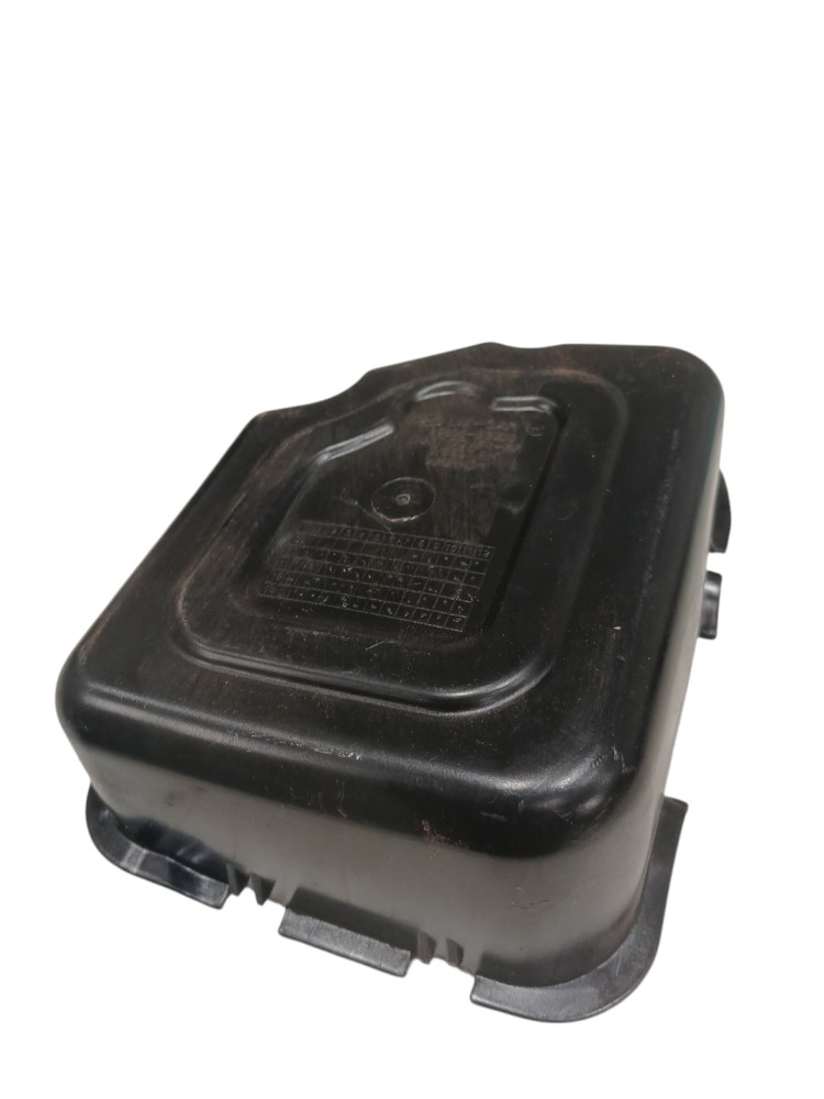 Tampa Suporte Cinto Traseiro Dir Hyundai Ix35 2.0 2015 2016