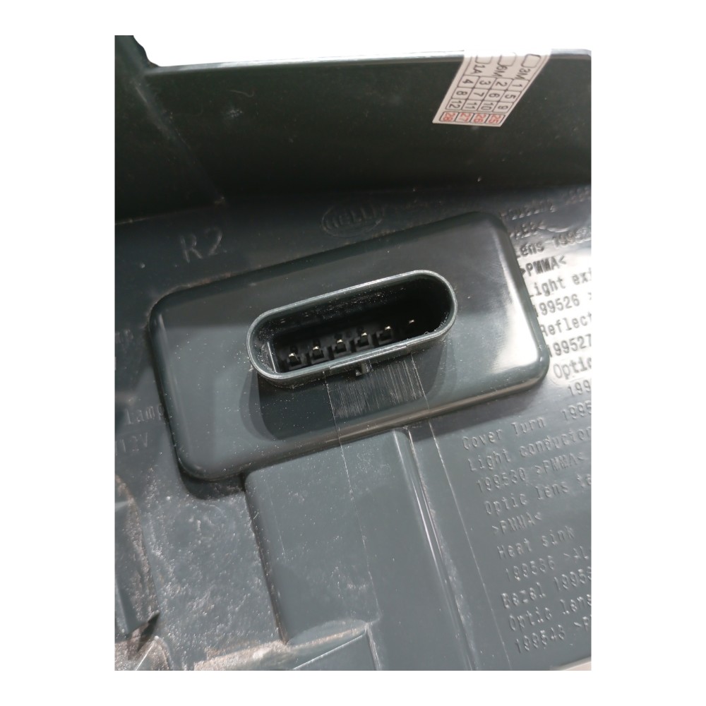 Lanterna Lateral Traseira Direita Detalhe Bmw 320i 2013 2018 Direito/passageiro 8