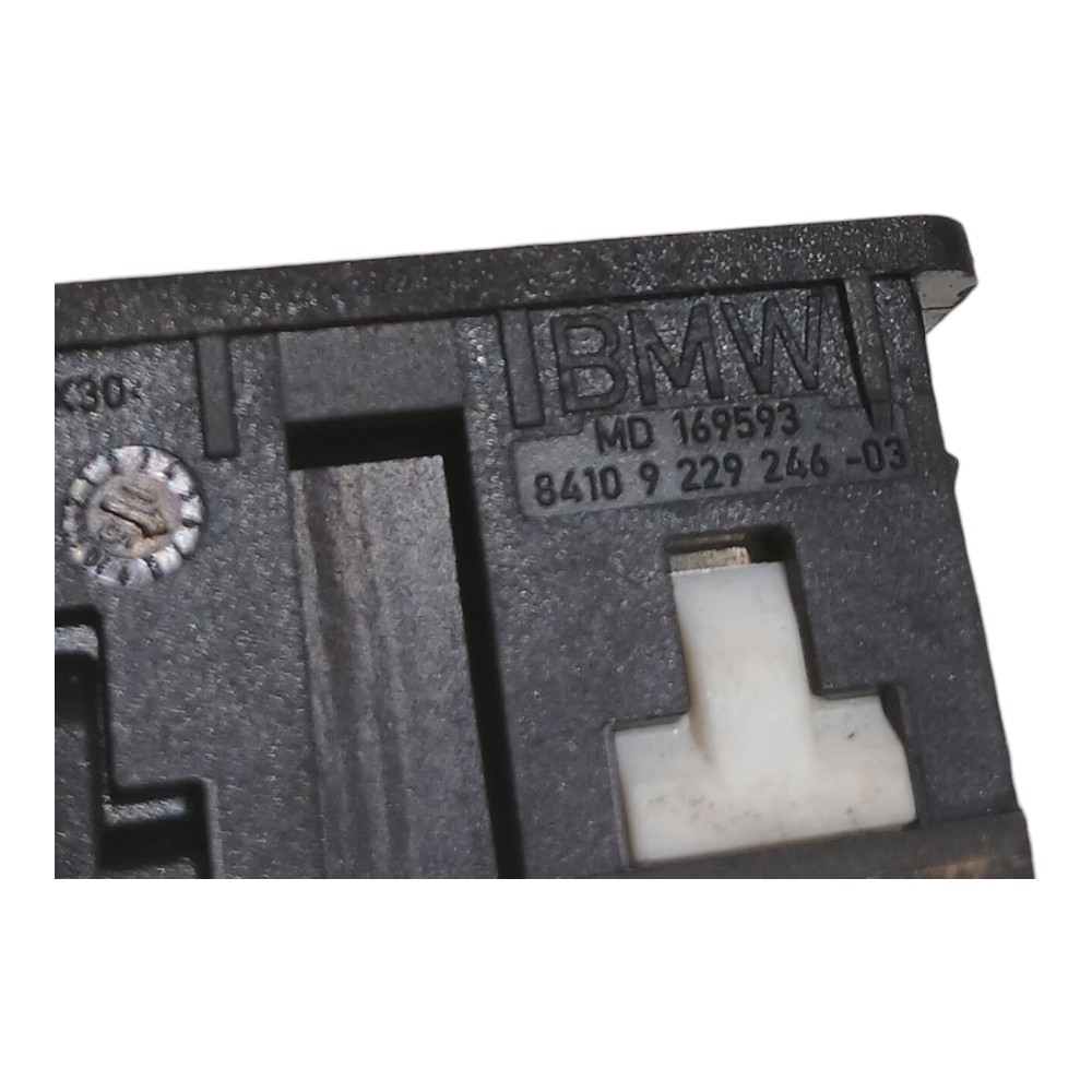 Entrada Tomada Usb Auxiliar Bmw 320i 2.0 F30 N20 2012 2018 Preto 2