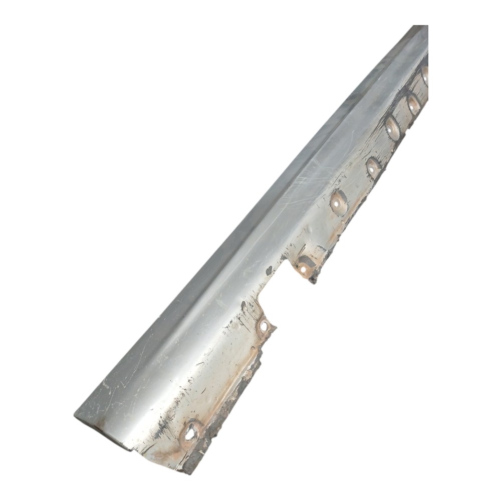 Spoiler Lateral Esquerdo Bmw 323i 2.5 1999 2003 51718209755 Prateado 5