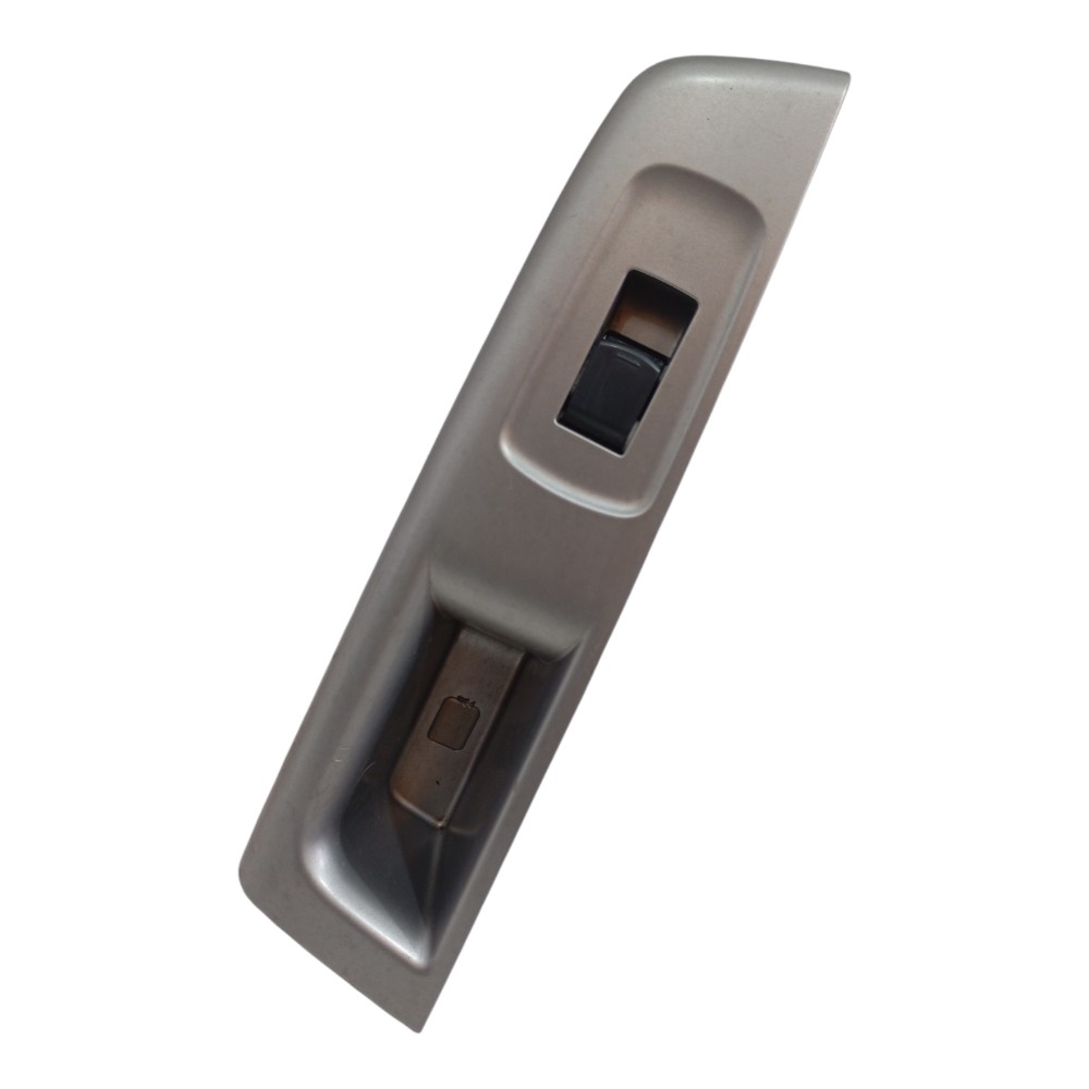 Moldura Comando Vidro Traseiro Direito Subaru Forester 2010 7