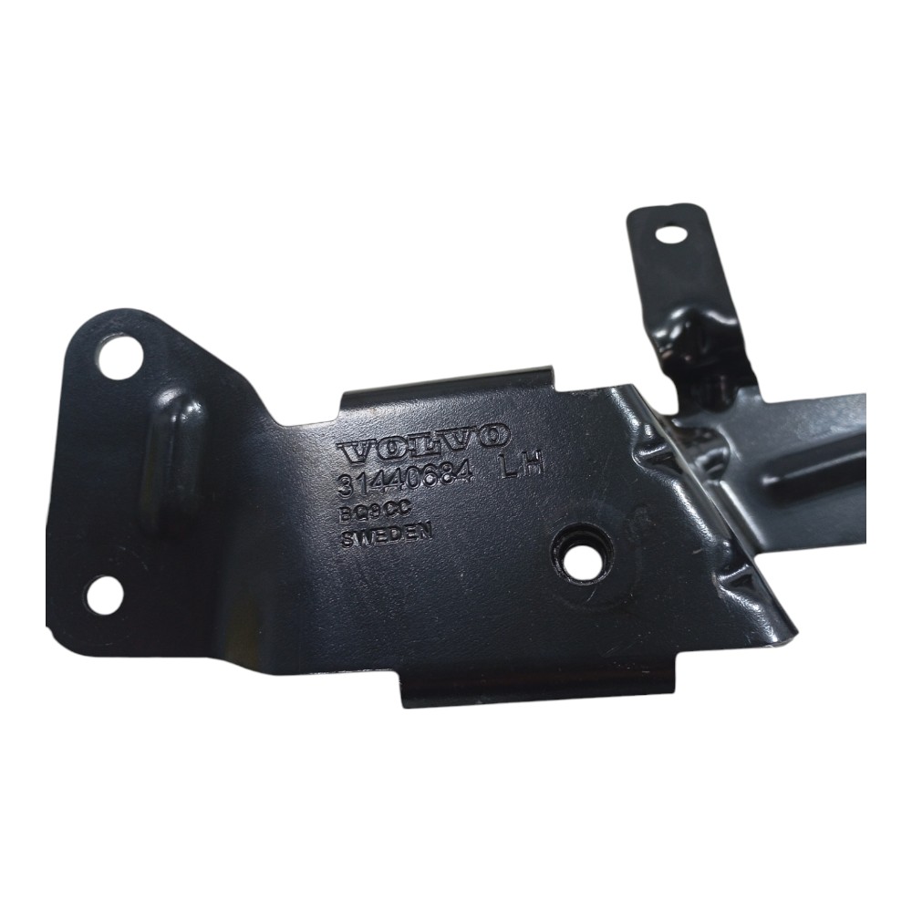 Suporte De Fixação Do Paralama Esquerdo Volvo Xc60 2.0 2022 2