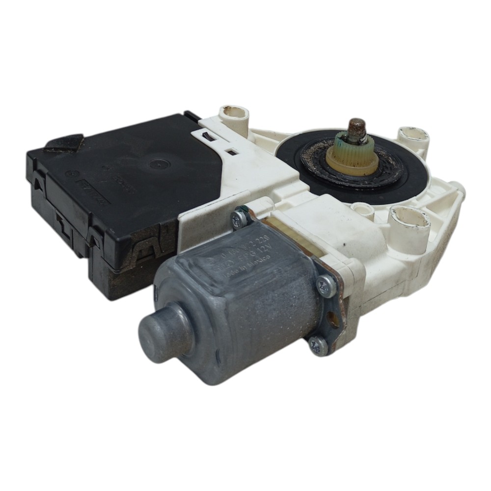Motor Vidro Dianteiro Esquerdo Volksw Jetta Variant 2.5 2009