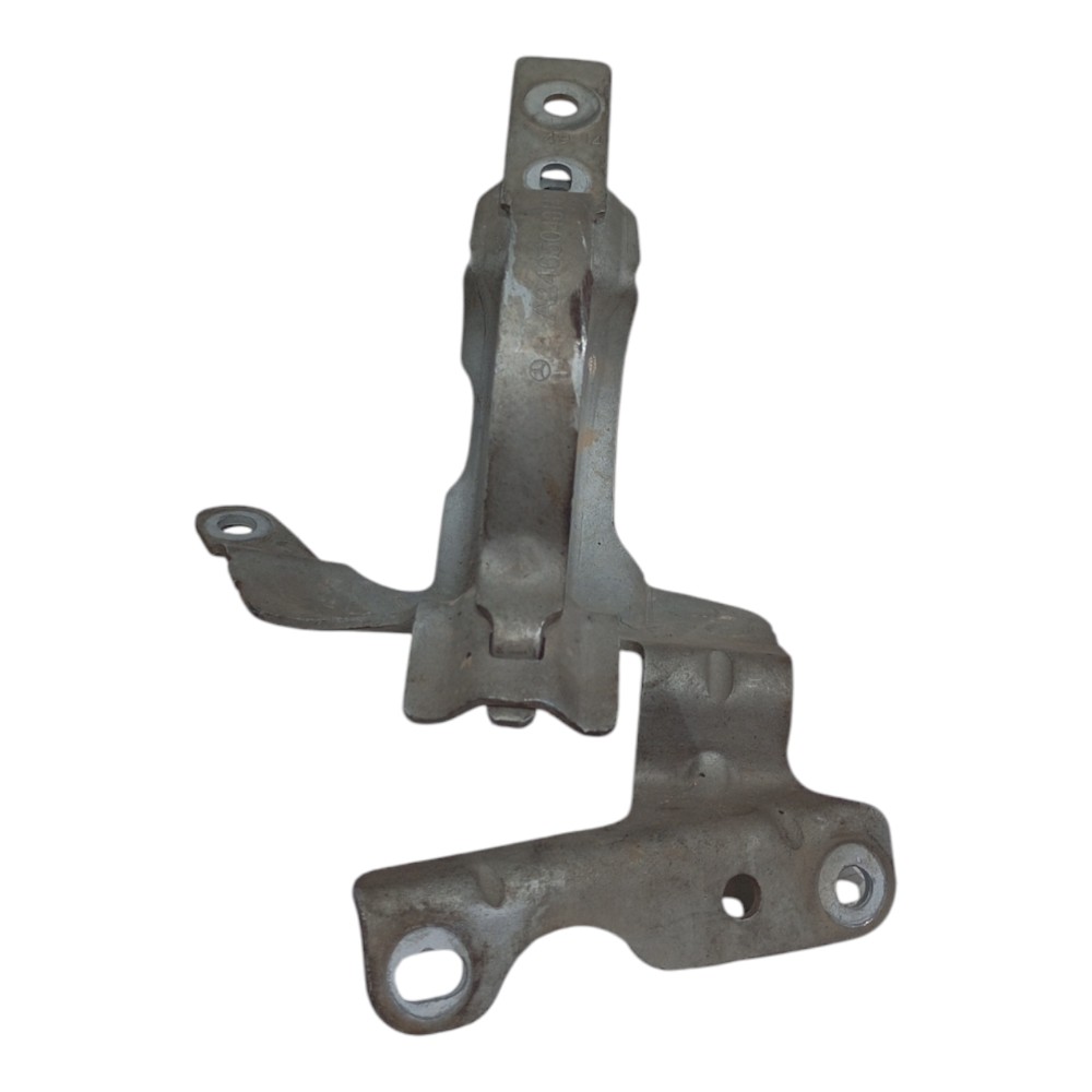 Suporte Bomba Água Mercedes Benz A250 1.6 2015 A2465040040 3