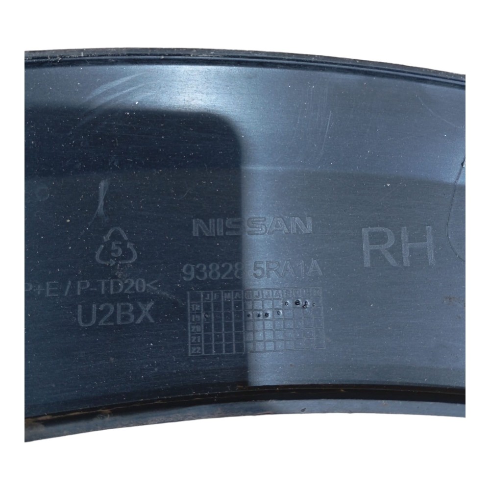 Moldura Roda Paralama Traseiro Direito Kicks 1.6 2016 2022 2