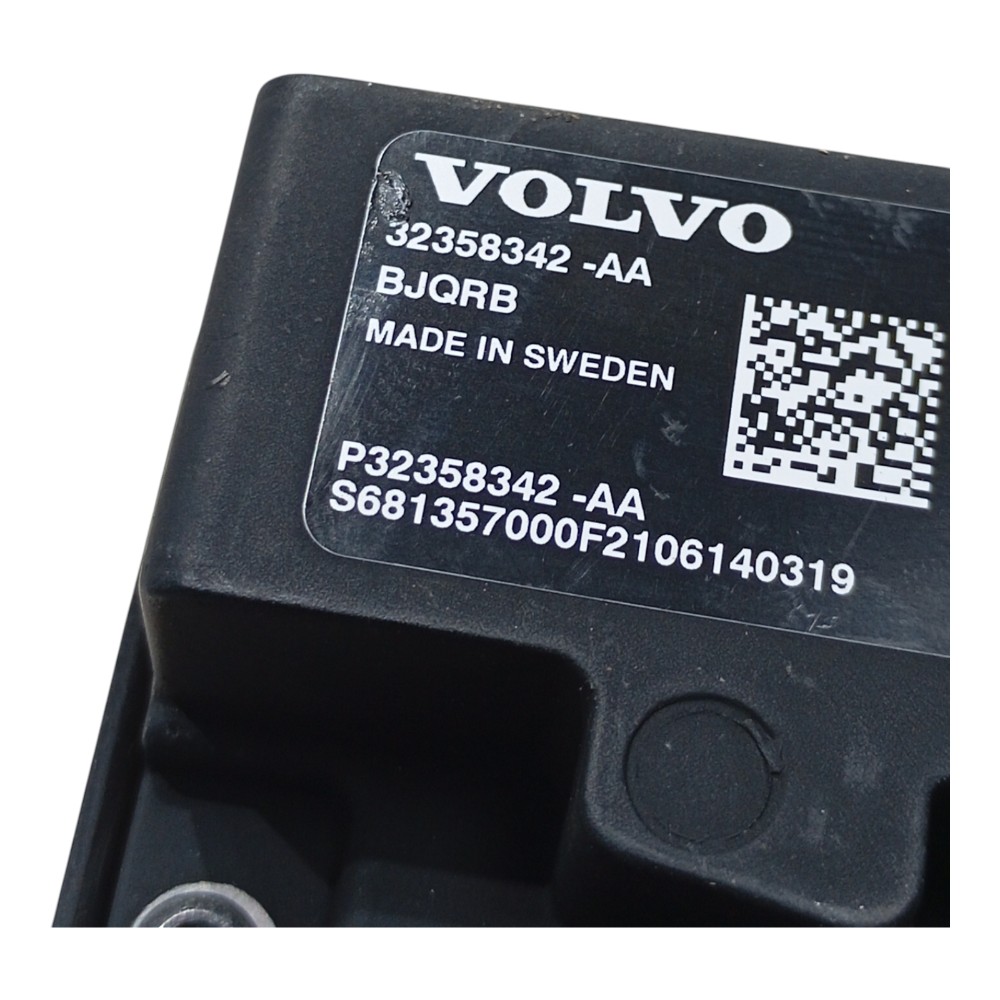 Sensor Câmera Radar Volvo Xc60 2.0 T Recharge T8 Awd 2022 2