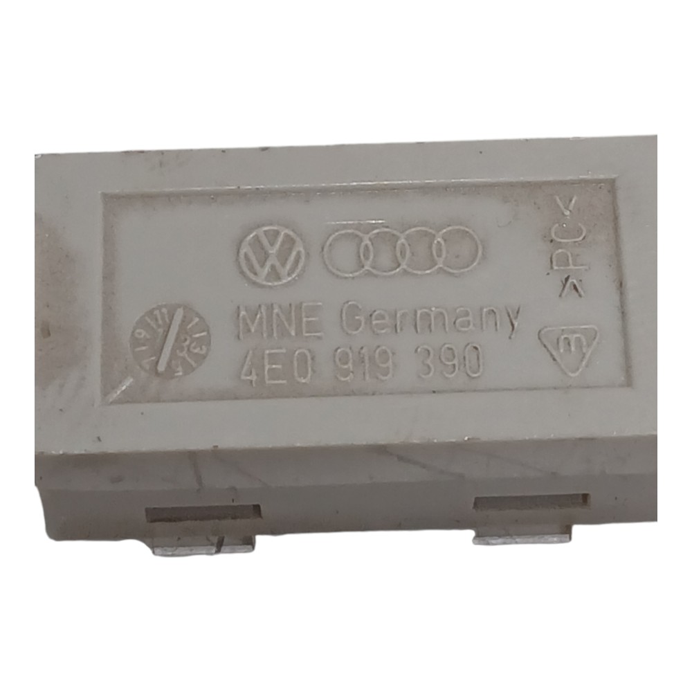 Luz Cortesia Forro Porta Audi Q3 2.0 Turbo 2013 2014 2015 2