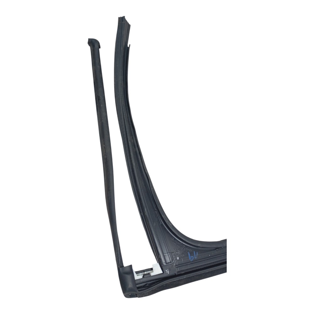 Borracha Canaleta Vidro Tras Esq Volkswagen Touareg 4.2 2013 7