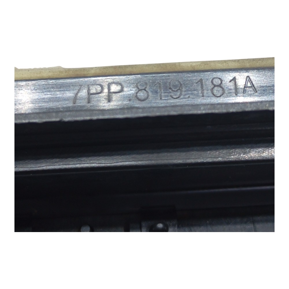 Difusor De Ar Carroceria Esquerdo Vw Touareg 4.2 2013