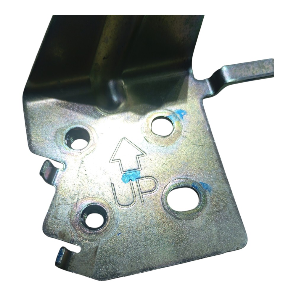 Suporte Chapa Fixação Nissan Kicks 1.6 Advance Cvt 2023 2024 2