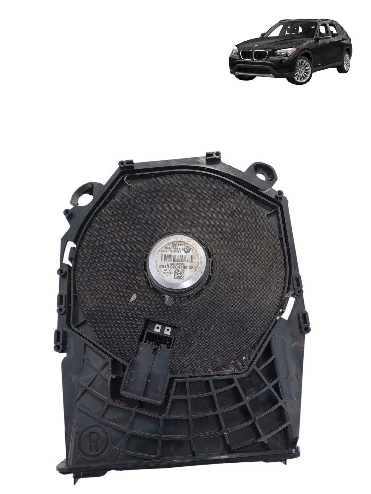 Alto falante subwoofer esquerdo BMW x1 2.0 2014
