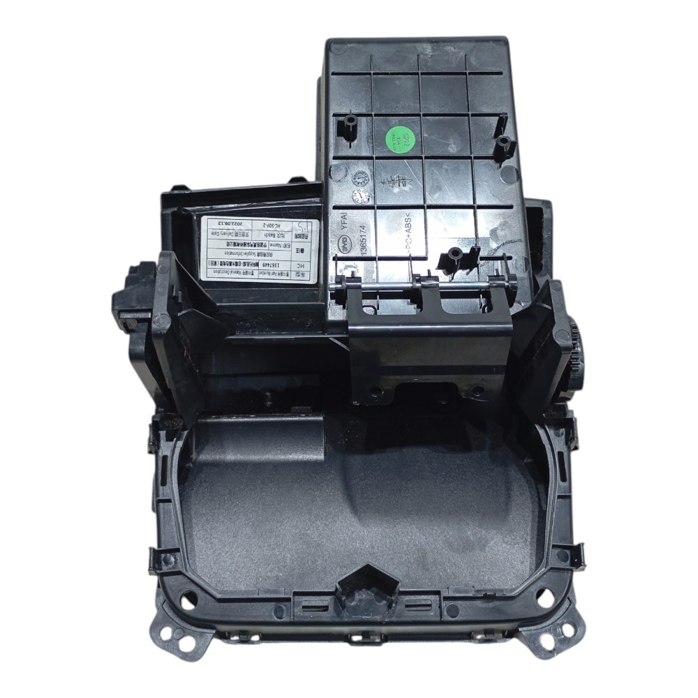 Porta Copos Objetos Console Central Byd Han Awd 680ev 2023 8