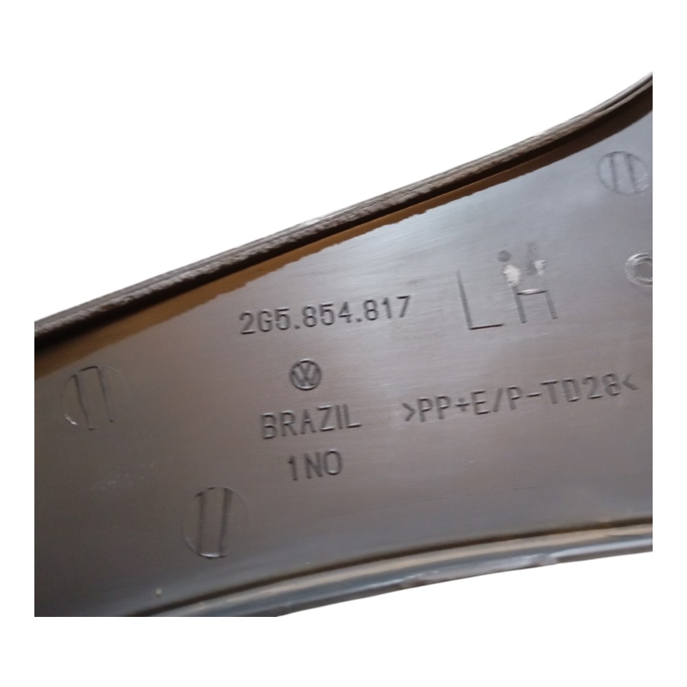 Moldura Paralama Traseiro Esquerd Vw Nivus Hl 1.0  2022 2023 2