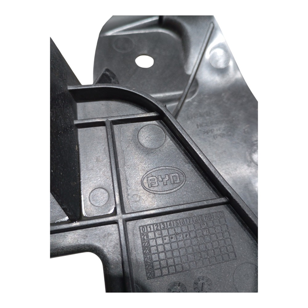 Guia Parachoque Traseiro Direito Byd Han Awd Gs 680ev 2023 7