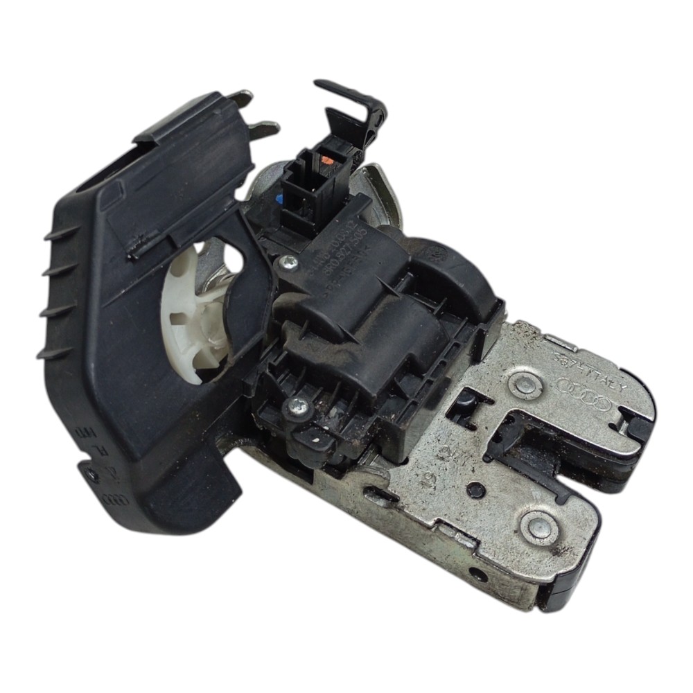 Fechadura Tampa Traseira Audi A1 1.4 Tfsi 2013 8r0827505 7