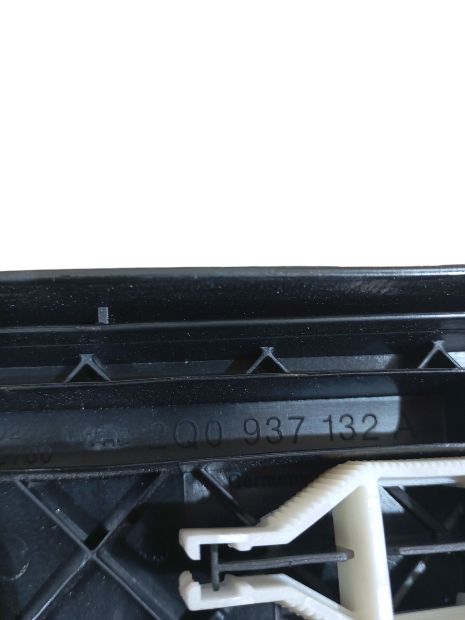 Tampa Caixa De Fusíveis Vw Nivus 2023 Cod-2q0937132 2