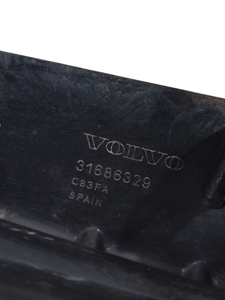 Suporte Sistema Refrigeração Elétrico Volvo Xc60 2.0 T8 2022 2