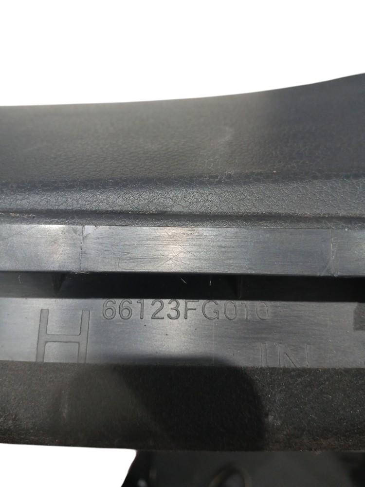 Porta Luvas Subaru Forester Xt 2.5 Turbo 2010 66123fg010 2