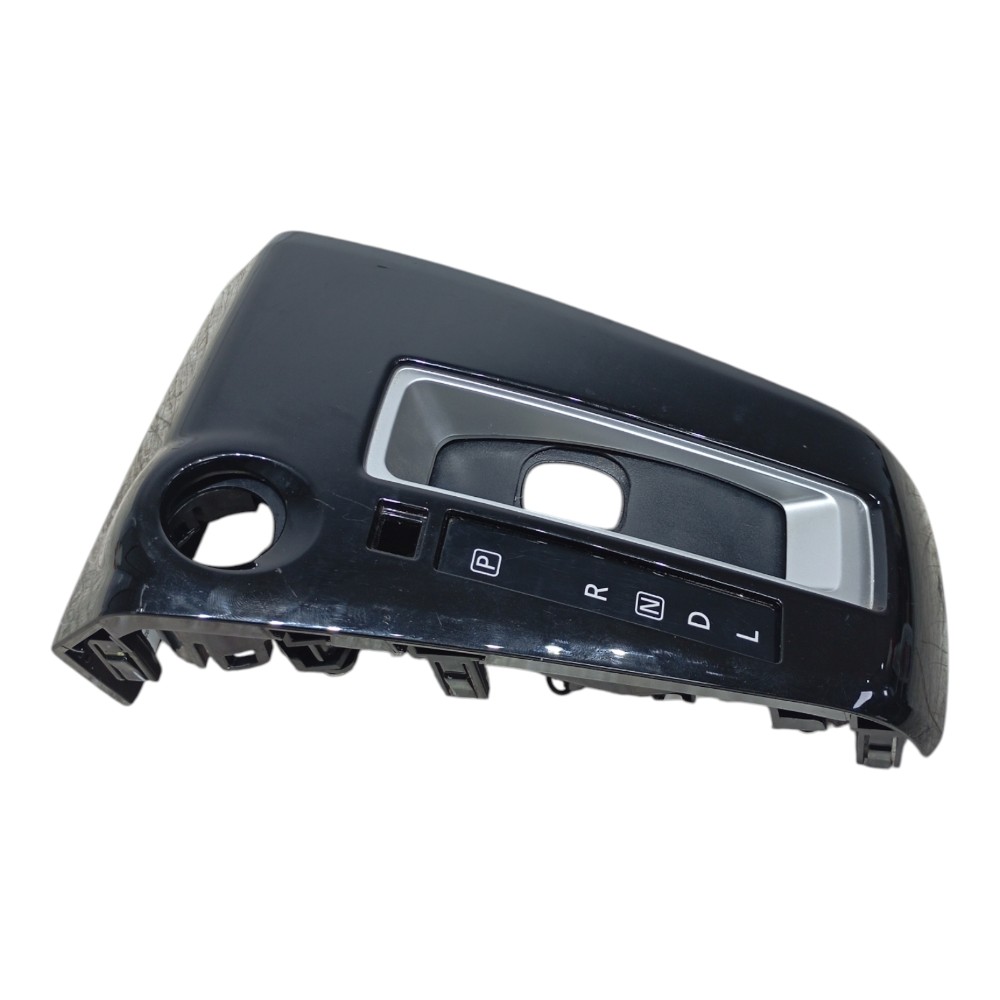 Moldura Trambulador Alavanca Câmbio Nissan Kicks 1.6 2024 2
