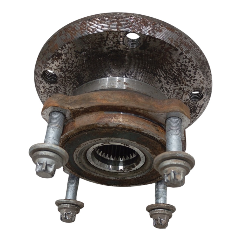 Cubo Roda Traseira Esquerda Bmw X1 2.0 Aspirada 2011 E84 N46
