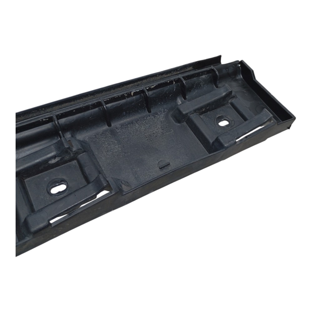Guia Parachoque Traseiro Esquerdo Volkswagen Jetta 2.5 2007 4