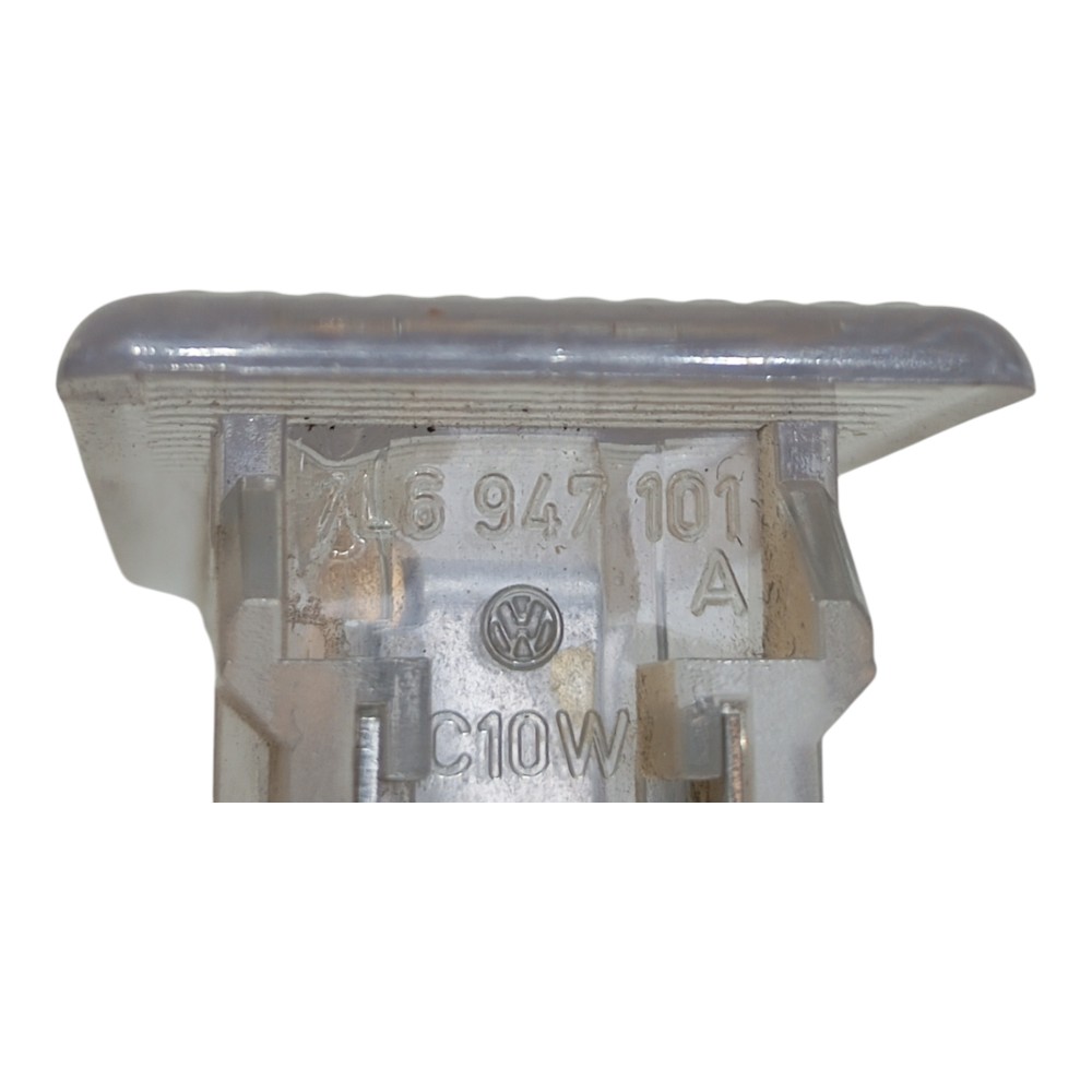 Luz Cortesia Porta Malas Volkswagen Touareg 4.2 V8 2013 2014 6