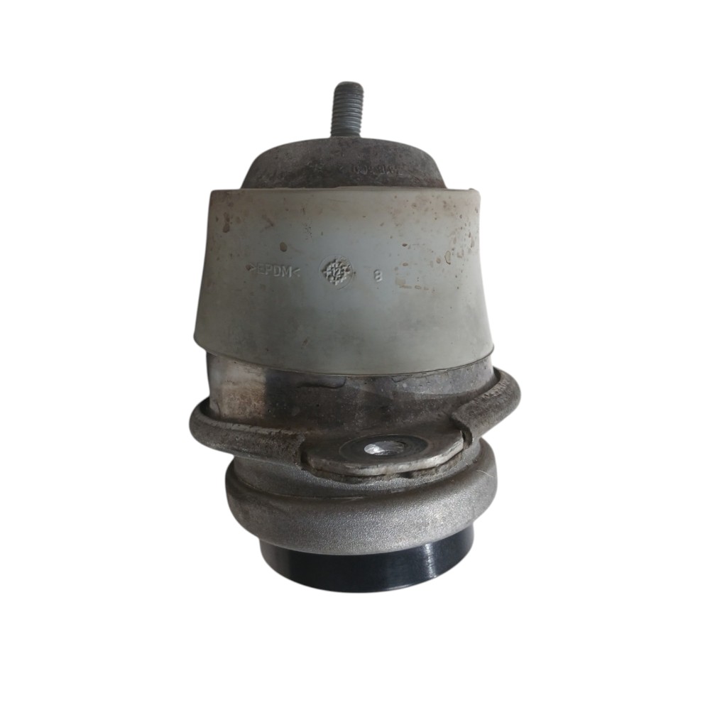 Coxim do motor vw touareg 4.2 v8 fsi 2013 2