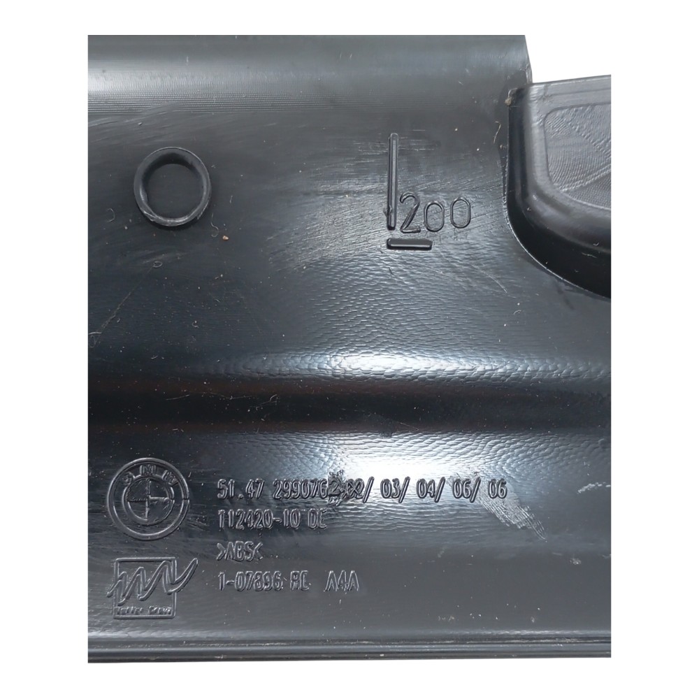 Soleira Porta Traseira Esquerda Bmw X1 2.0 2013 2014 2015 2
