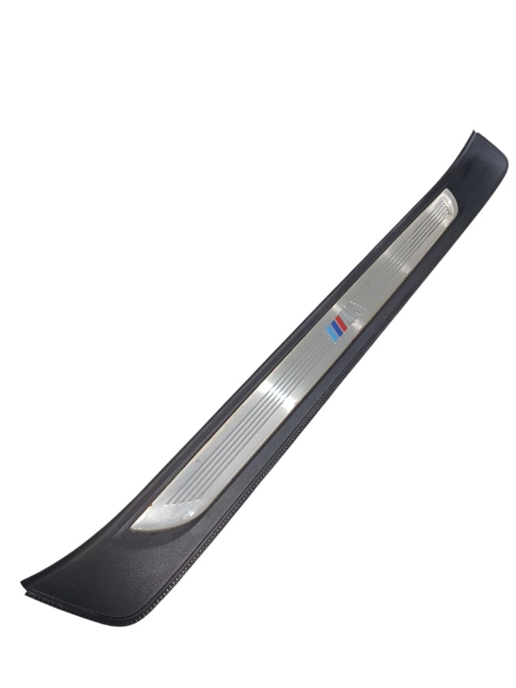 Soleira Porta Dianteira Direita Bmw 335i 3.0 Turbo 2008 N54 4
