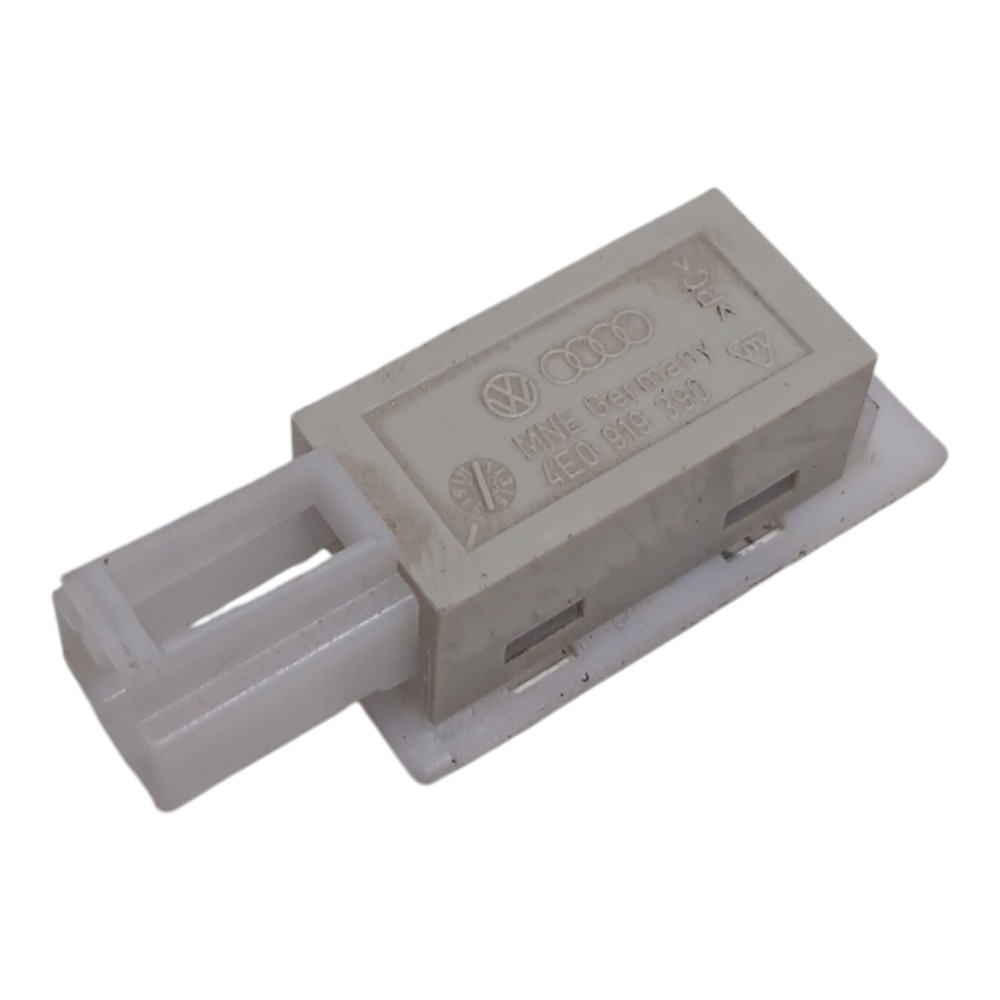 Luz Cortesia Forro De Porta Audi Q3 2.0 Turbo 2013 2014 2015 2