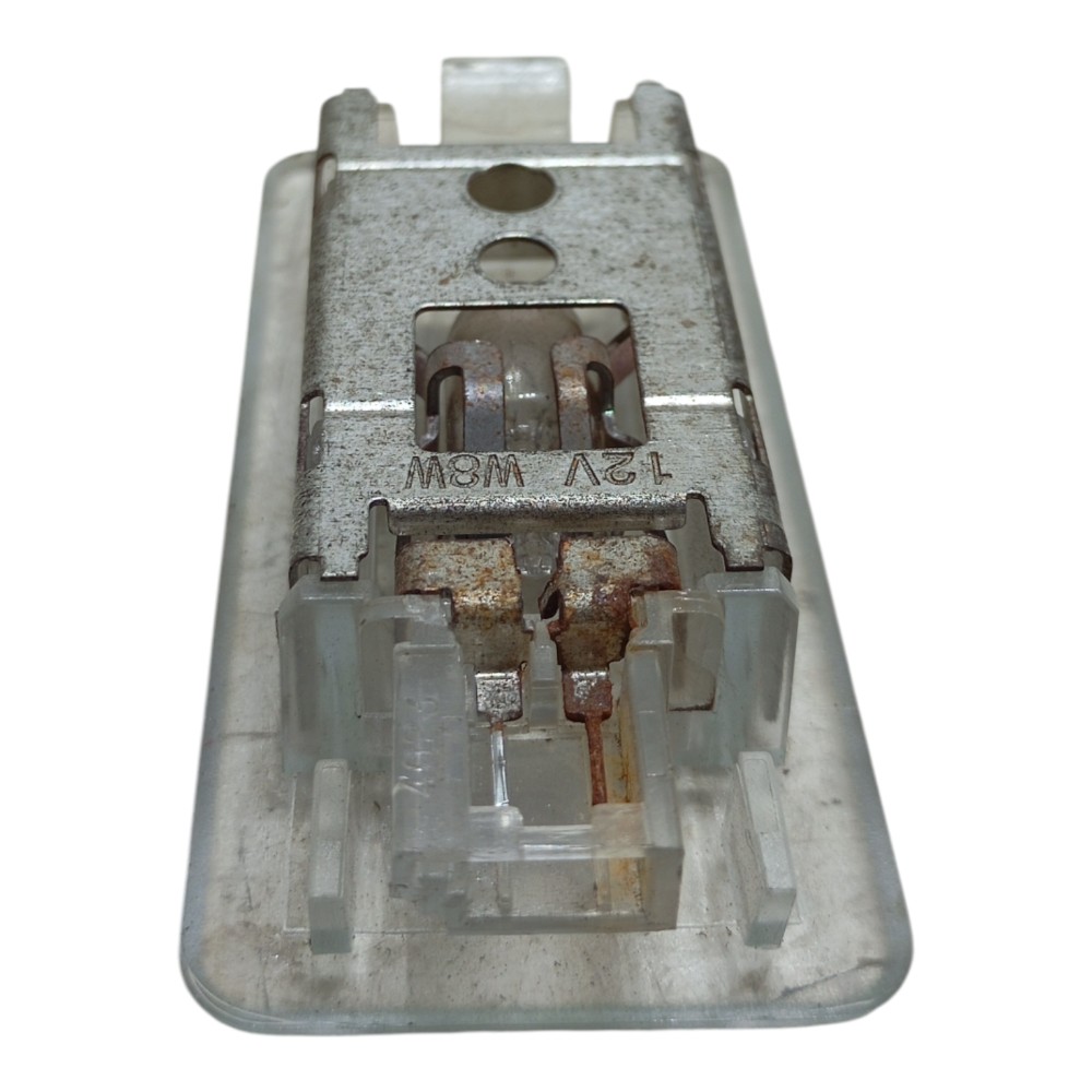 Luz Cortesia Porta Malas Bmw 118i 550i 528i X1 2013 2014 F20 7