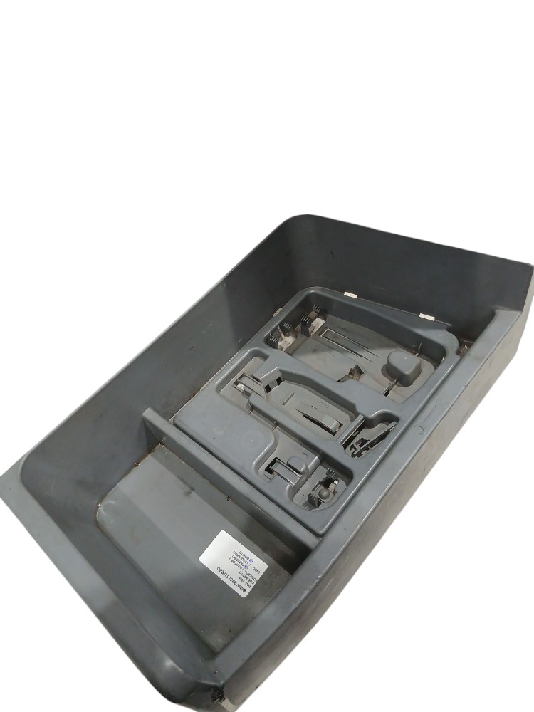 Suporte Ferramentas Forro Porta Malas Bmw 335i 3.0 E90 2008 6