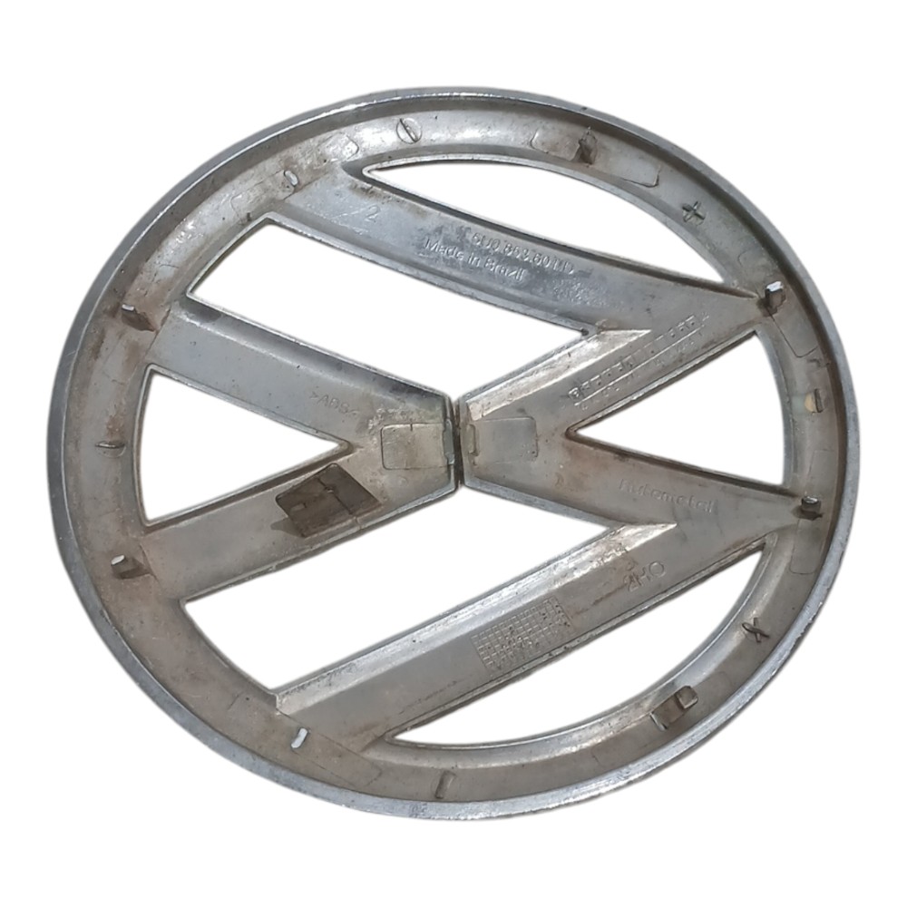 Emblema Cromado Traseiro Volkswagen Touareg 4.2 V8 Fsi 2013 4