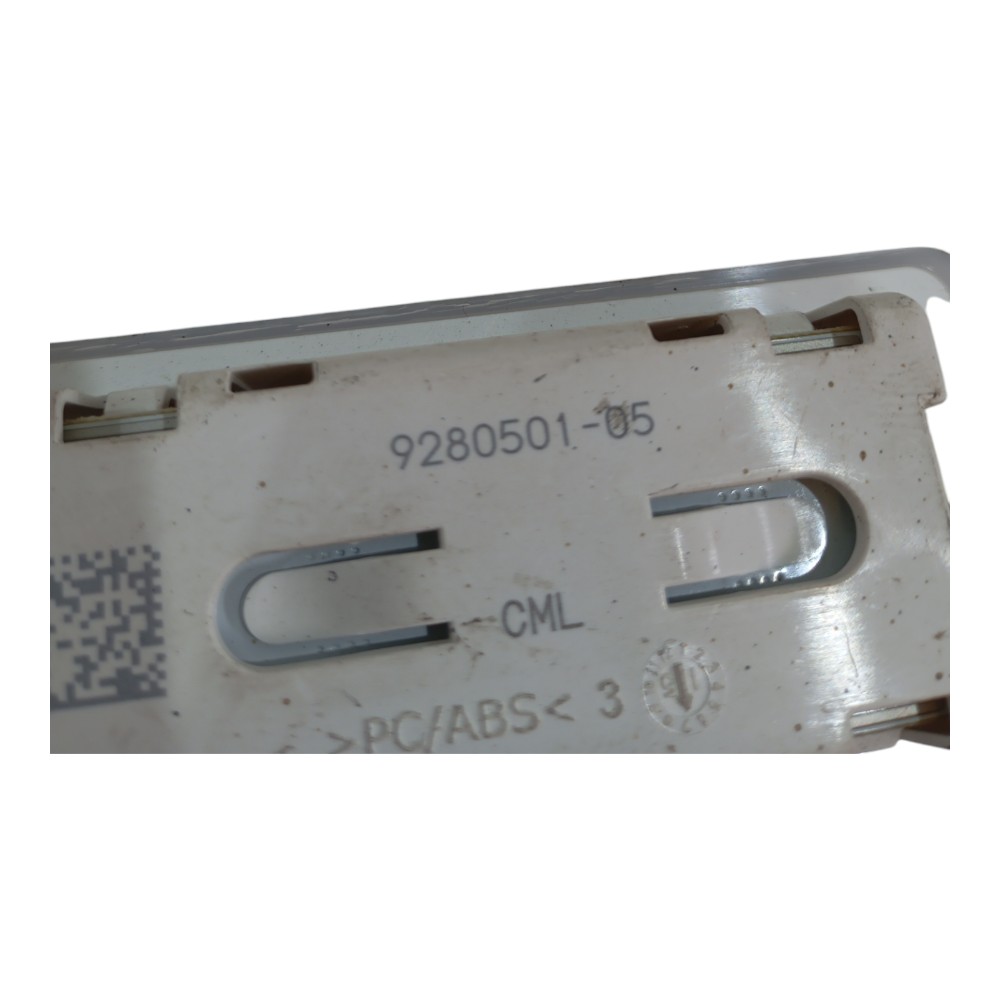Luz Cortesia Forro De Porta Bmw X1 2.0 2016 2017 928050105 2