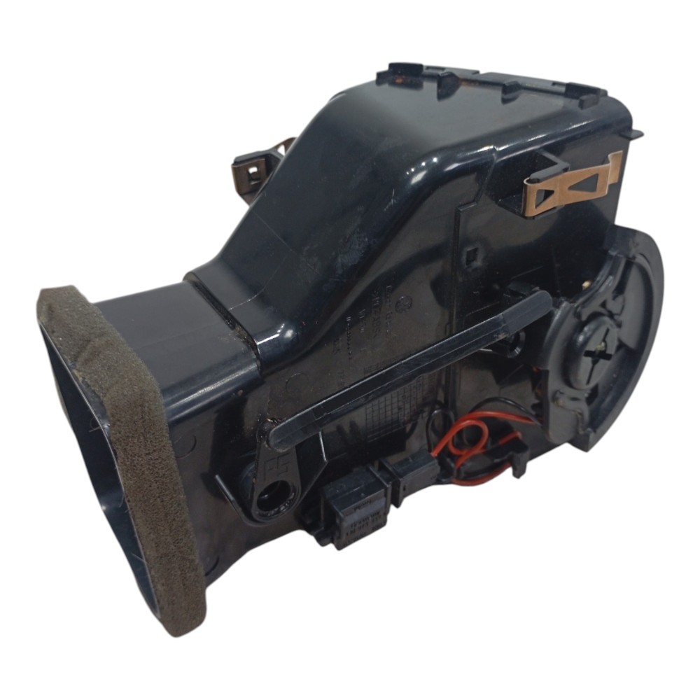 Difusor De Ar Esquerdo Volkswagen Taureg 4.2 V8 2013 4