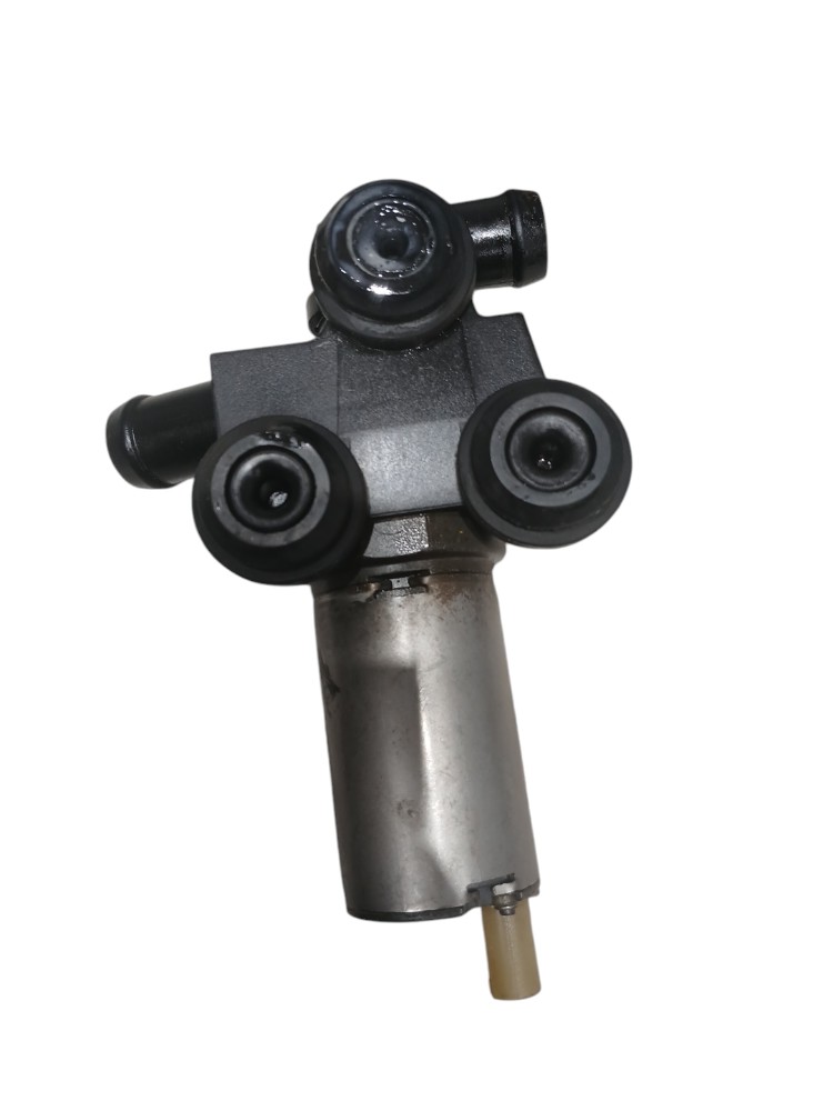 Bomba Dágua Auxiliar Bmw 320i 2.0 2010 2011 6411692824602