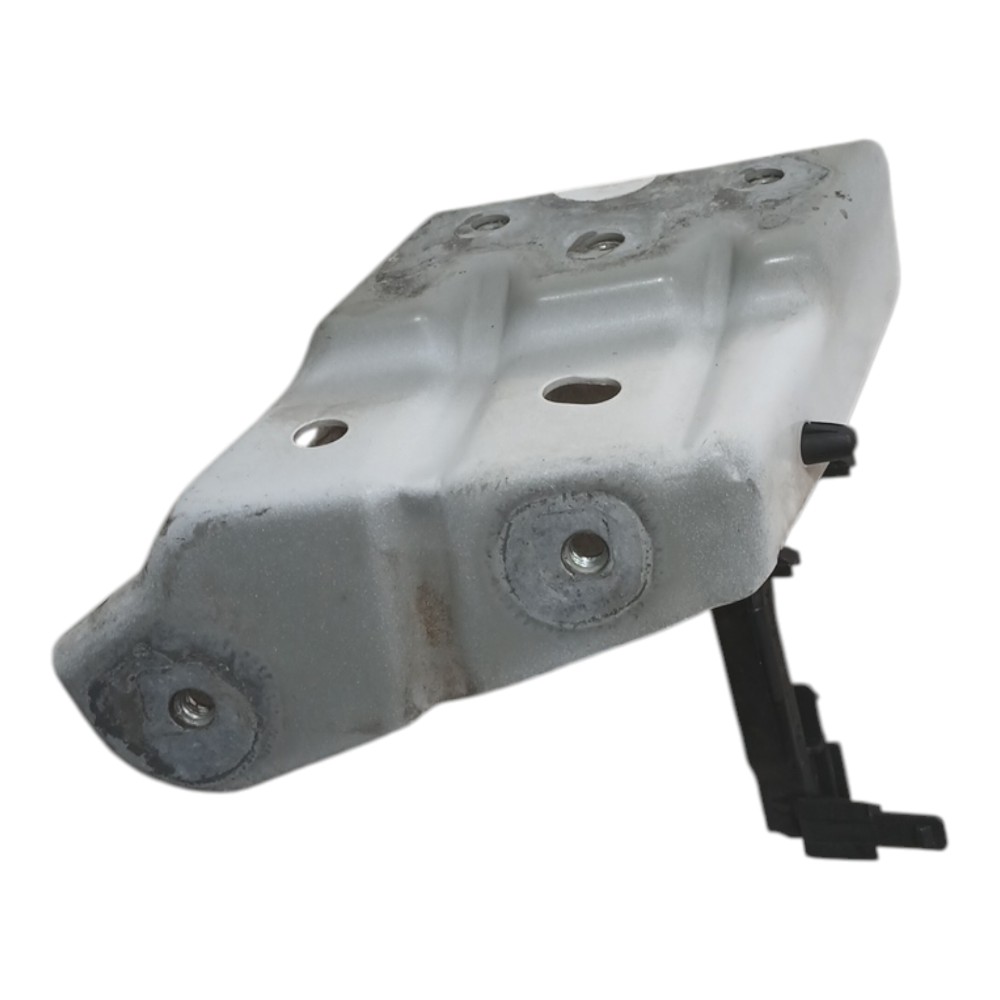 Suporte Paralama Dianteiro Direito Vw Touareg 4.2 V8 2013