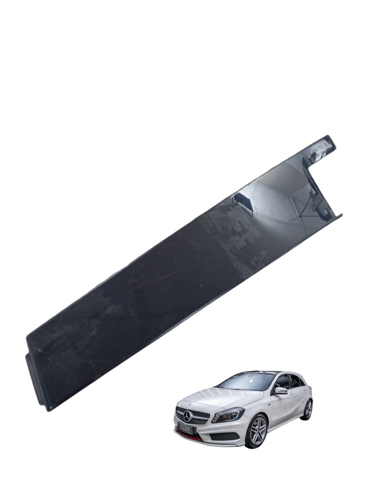 Acabamento Porta Diantei Direit Mercedes Benz A250 2.0 2015