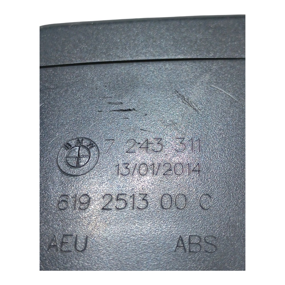 Engate cinto de segurança traseiro bmw 118i 125i 320i 2014 2