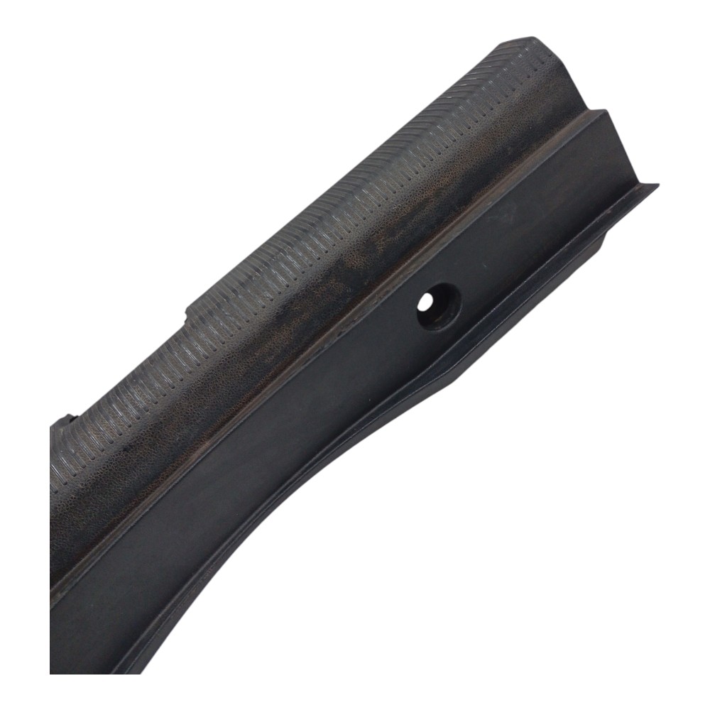 Soleira Porta Malas Volkswagen Jetta Variant 2009 Preto 5