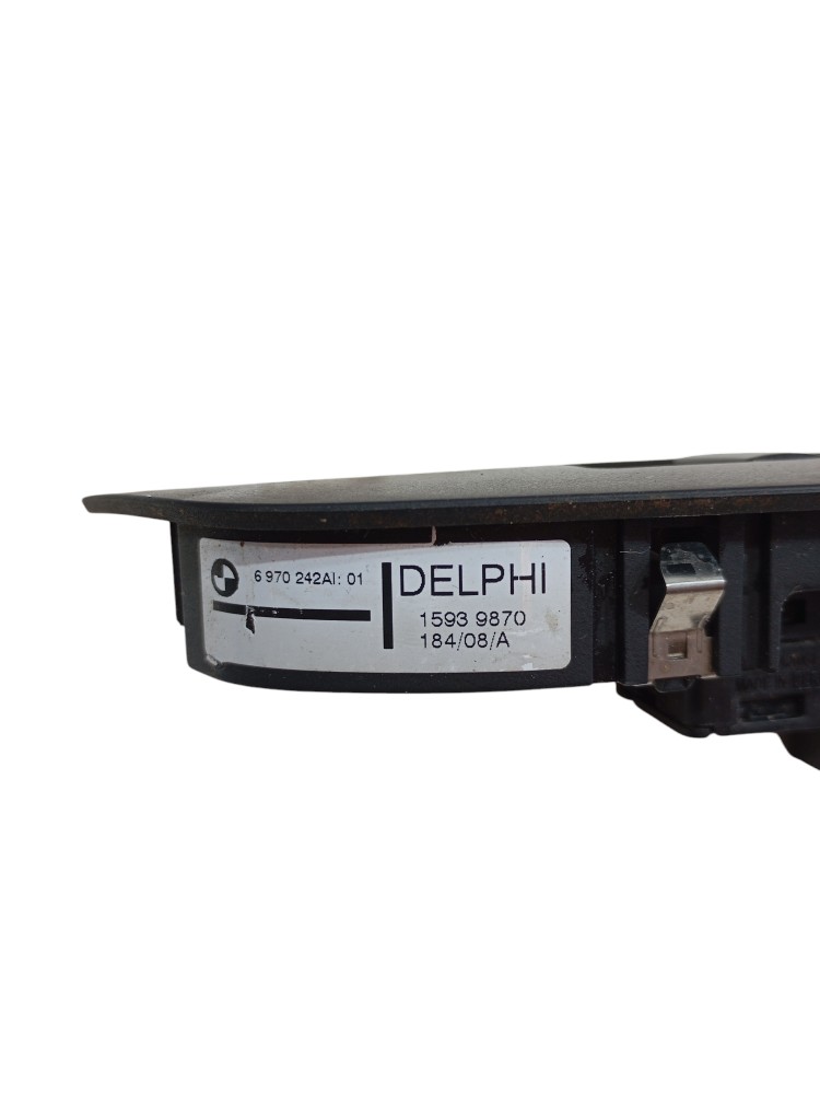 Moldura Botão Vidro Dianteiro Direito Bmw 118i 2.0 2010 E87 2
