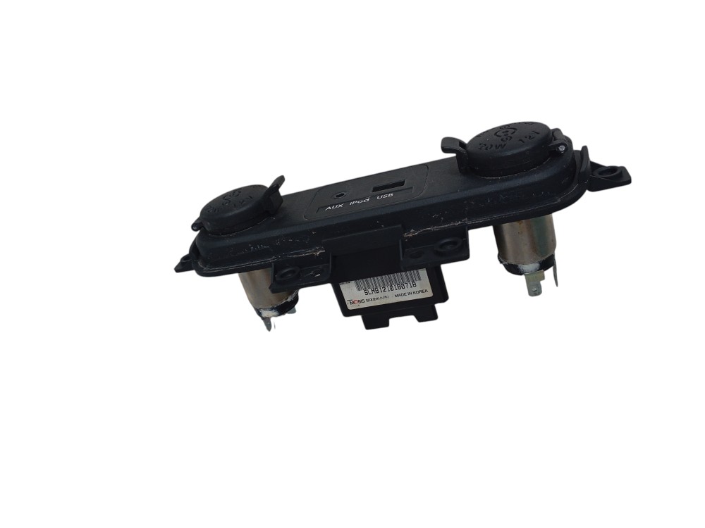 Entrada Usb Aux 12v Console Central Kia Sportage 2.0 2013