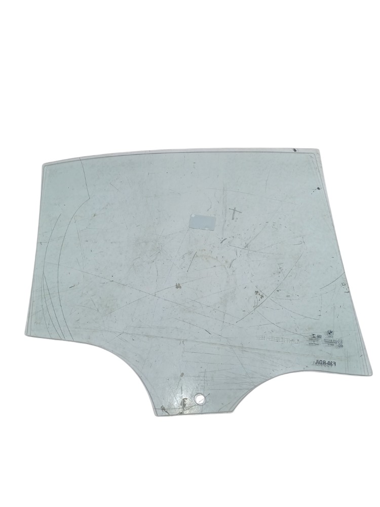 Vidro Porta Traseira Direita Bmw 320i 2.0 F30 2018 43r001735 5