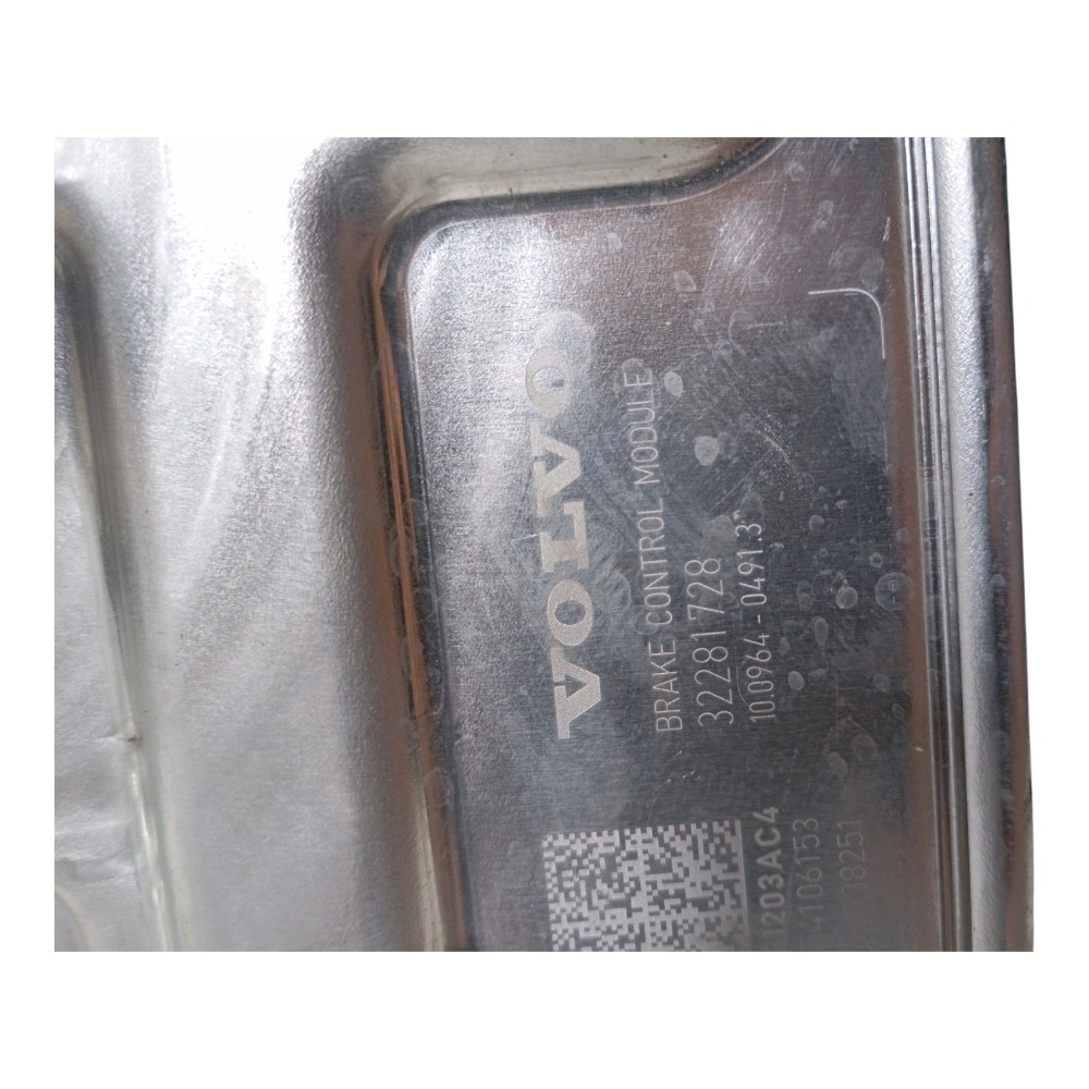 Módulo Freio Abs Volvo Xc60 2.0 Hibrida Recharge T8 Awd 2022 3