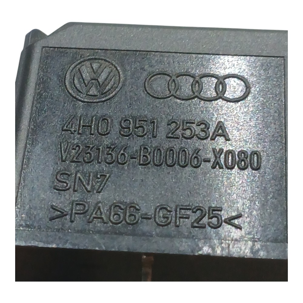 Rele 645 Bomba De Combustível Audi A1 1.4 Tfsi 2012 2013 2