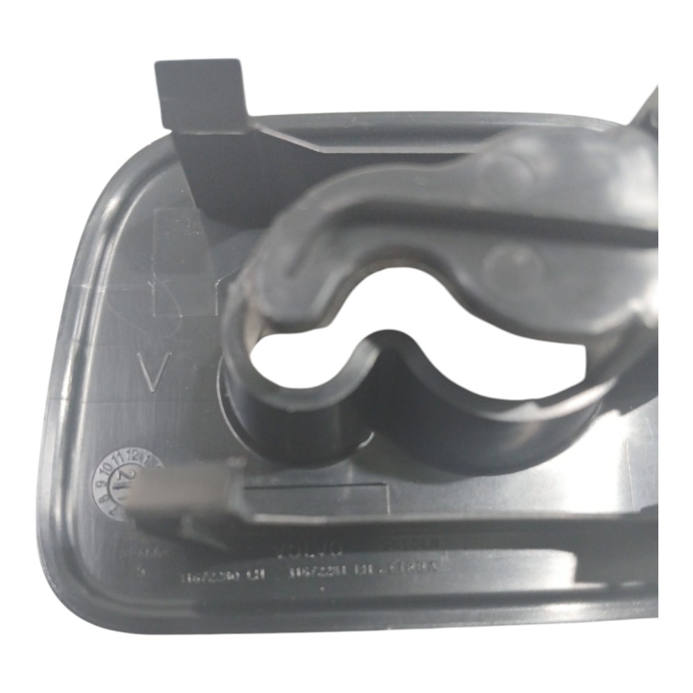Trava Cortina Porta Malas Esquerdo Volvo Xc60 2.0 T8 2022 2